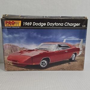 1969 Dodge Daytona Charger Model Kit